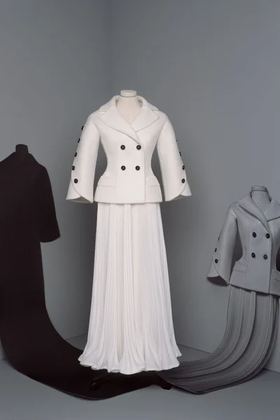 Look 15